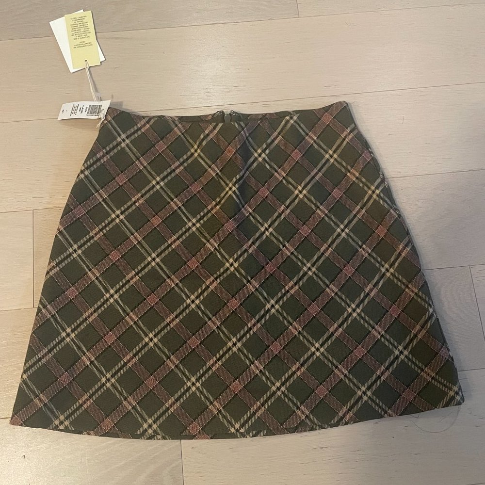 Wilfred/Aritzia Classic Mini Skirt Olive BNWT